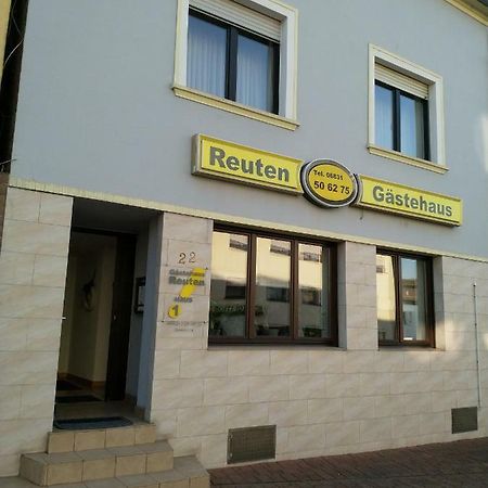 Gastehaus Reuten Bed & Breakfast Ensdorf Dış mekan fotoğraf
