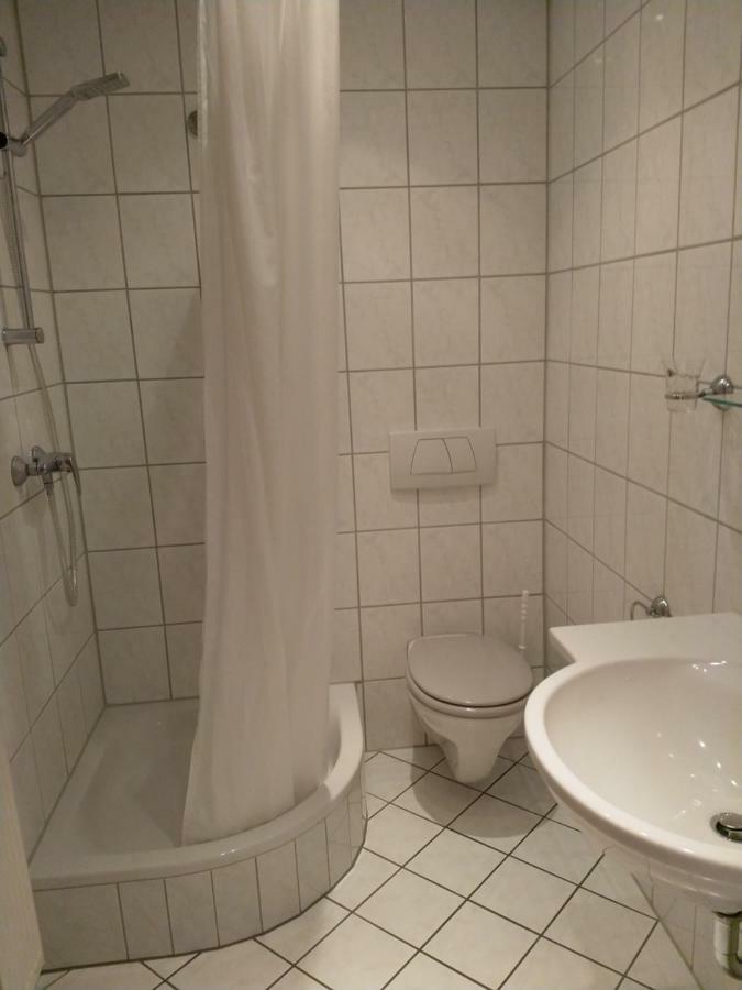 Gastehaus Reuten Bed & Breakfast Ensdorf Dış mekan fotoğraf